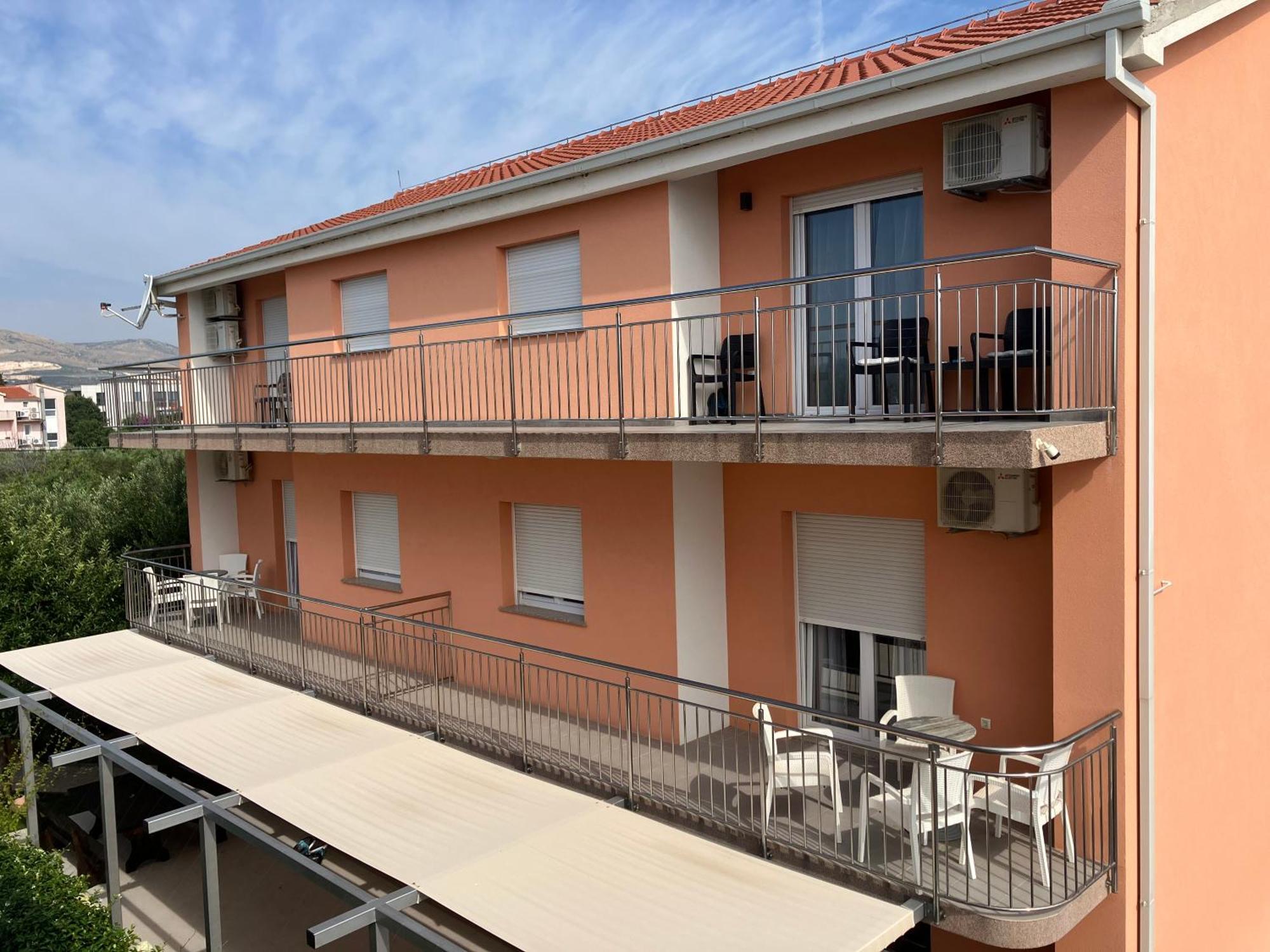 Apartments & Rooms Seaside Каштела Екстер'єр фото