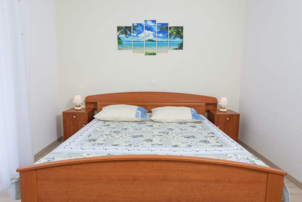 Apartments & Rooms Seaside Каштела Екстер'єр фото